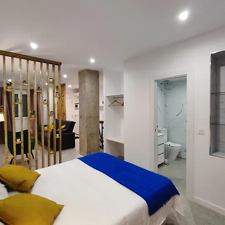 Apartament Ferola Homes *