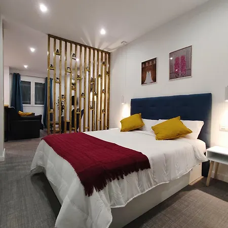Apartament Ferola Homes
