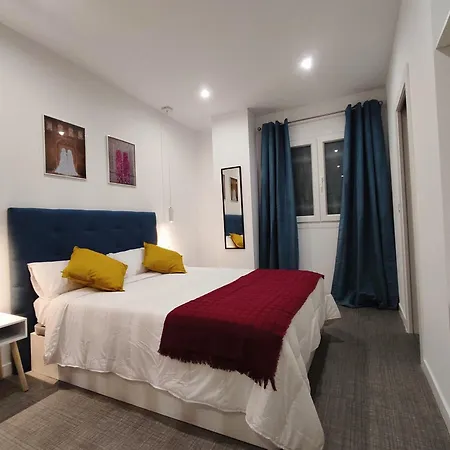 Ferola Homes Apartament